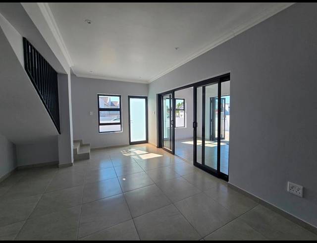 3 BEDROOM HOUSE FOR SALE IN SHELLEY POINT